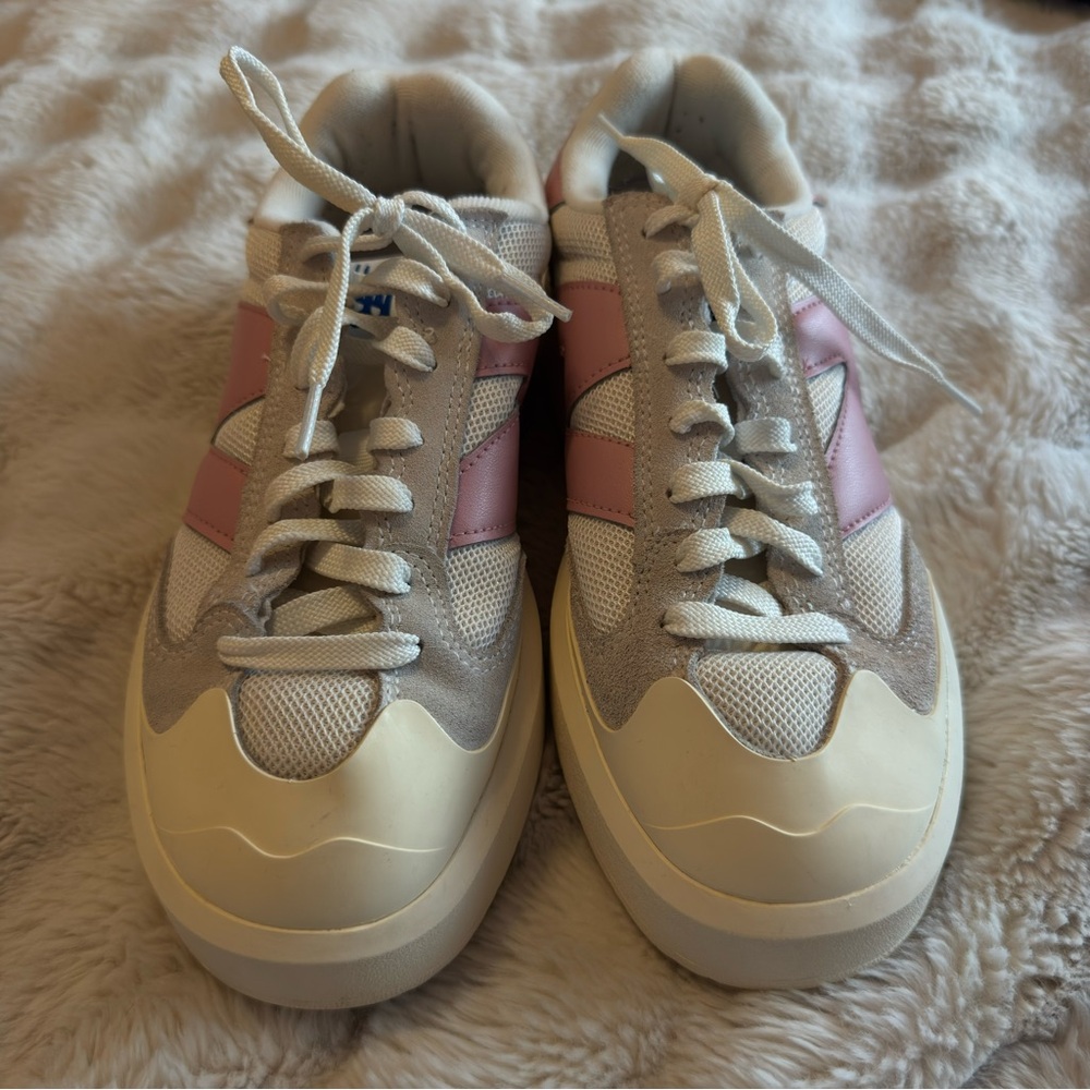 New balance shoes - Picture 5 of 7